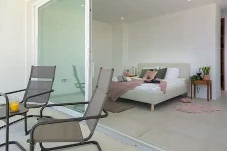 Modern Villa with Private Pool & Rooftop Terrace, Villa moderne à Mijas Costa - Photo 11