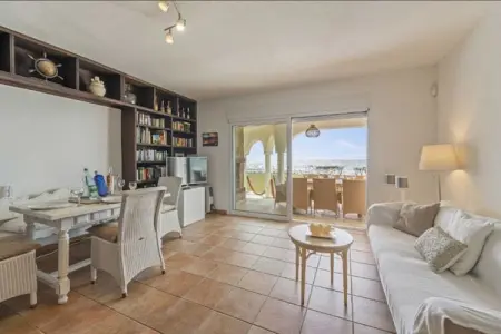 Villa en bord de mer à Marbella, piscine privée : photo 2