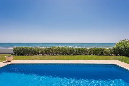 Villa en bord de mer à Marbella, piscine privée : photo 7