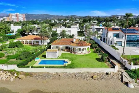 Villa en bord de mer à Marbella, piscine privée : photo 22