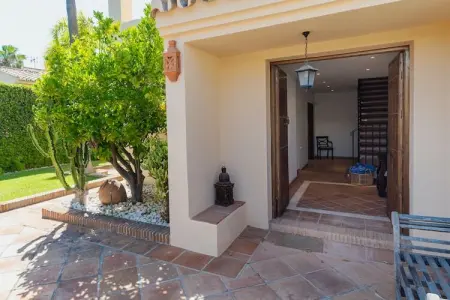 Villa andalouse Los Monteros, 5 ch, piscine privée : photo 8