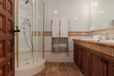 Villa andalouse Los Monteros, 5 ch, piscine privée : photo 22