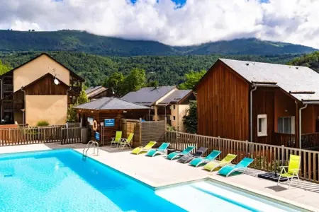 Location maison à Ax‑les‑Thermes, Appartement climatisé pour 2 proche casino