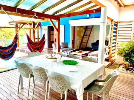 Location appartement à Saint François, Appartement lumineux avec piscine à Saint-François 120 m²