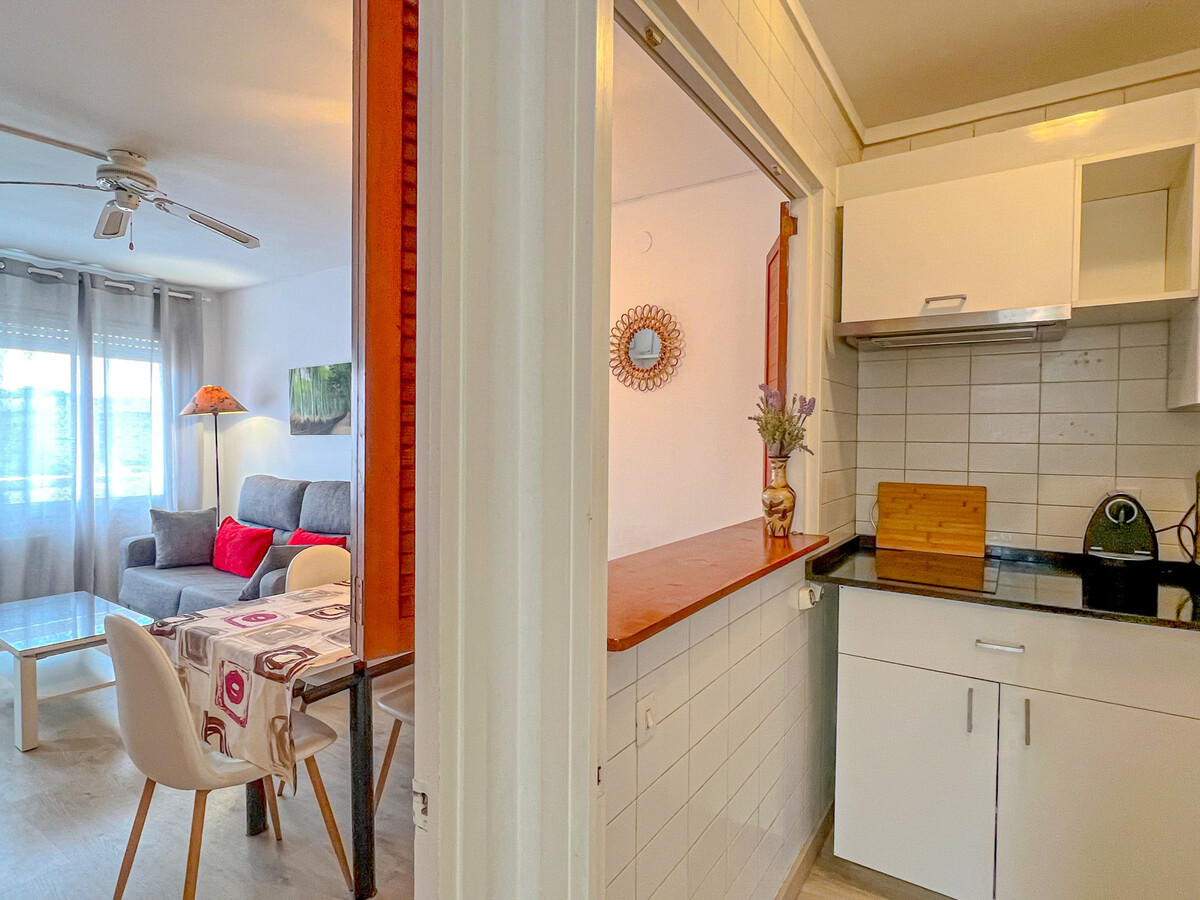 Appartement 4 pers. à Fenals avec piscine et clim - Photo 7