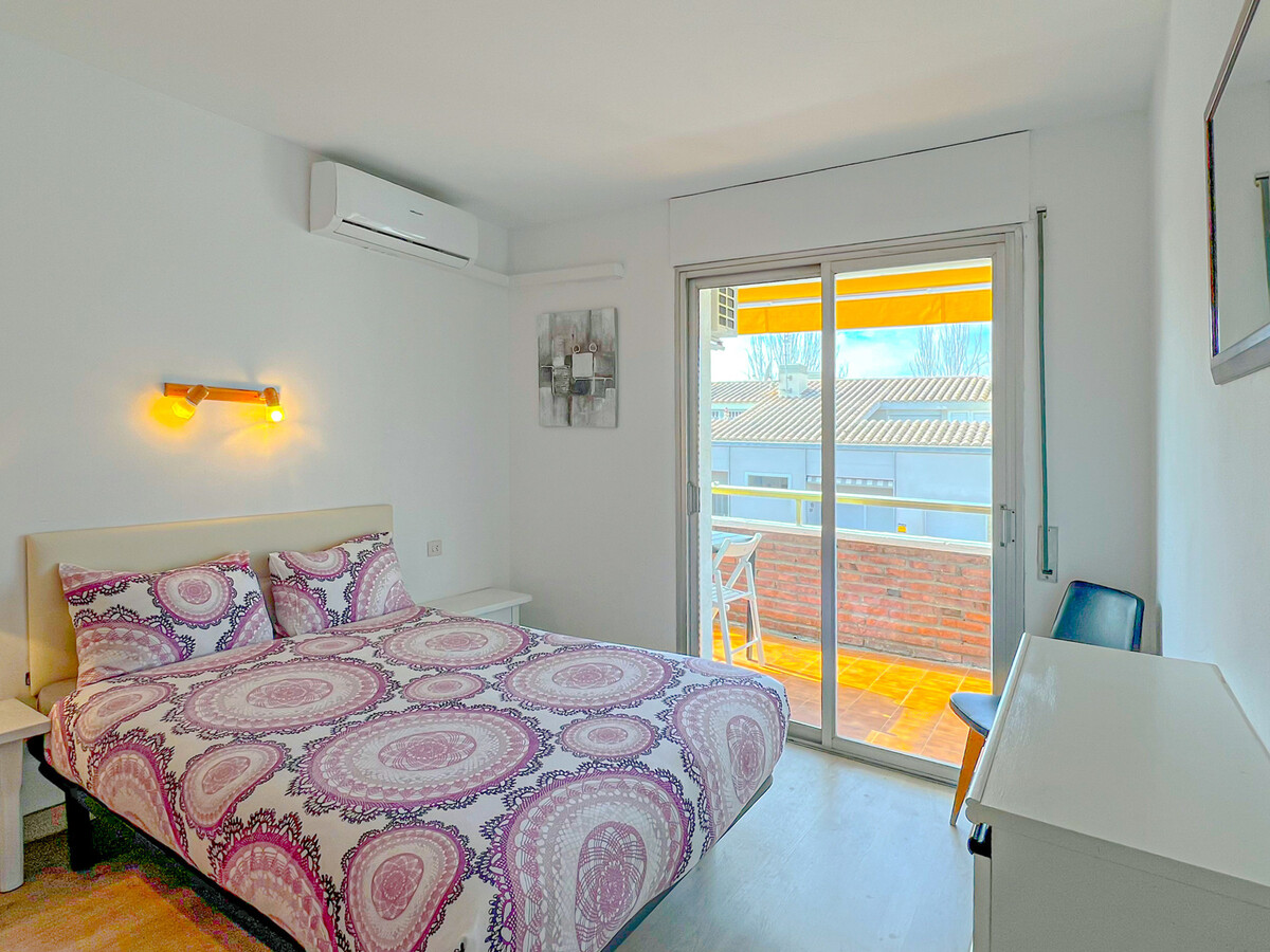 Appartement 4 pers. à Fenals avec piscine et clim - Photo 12