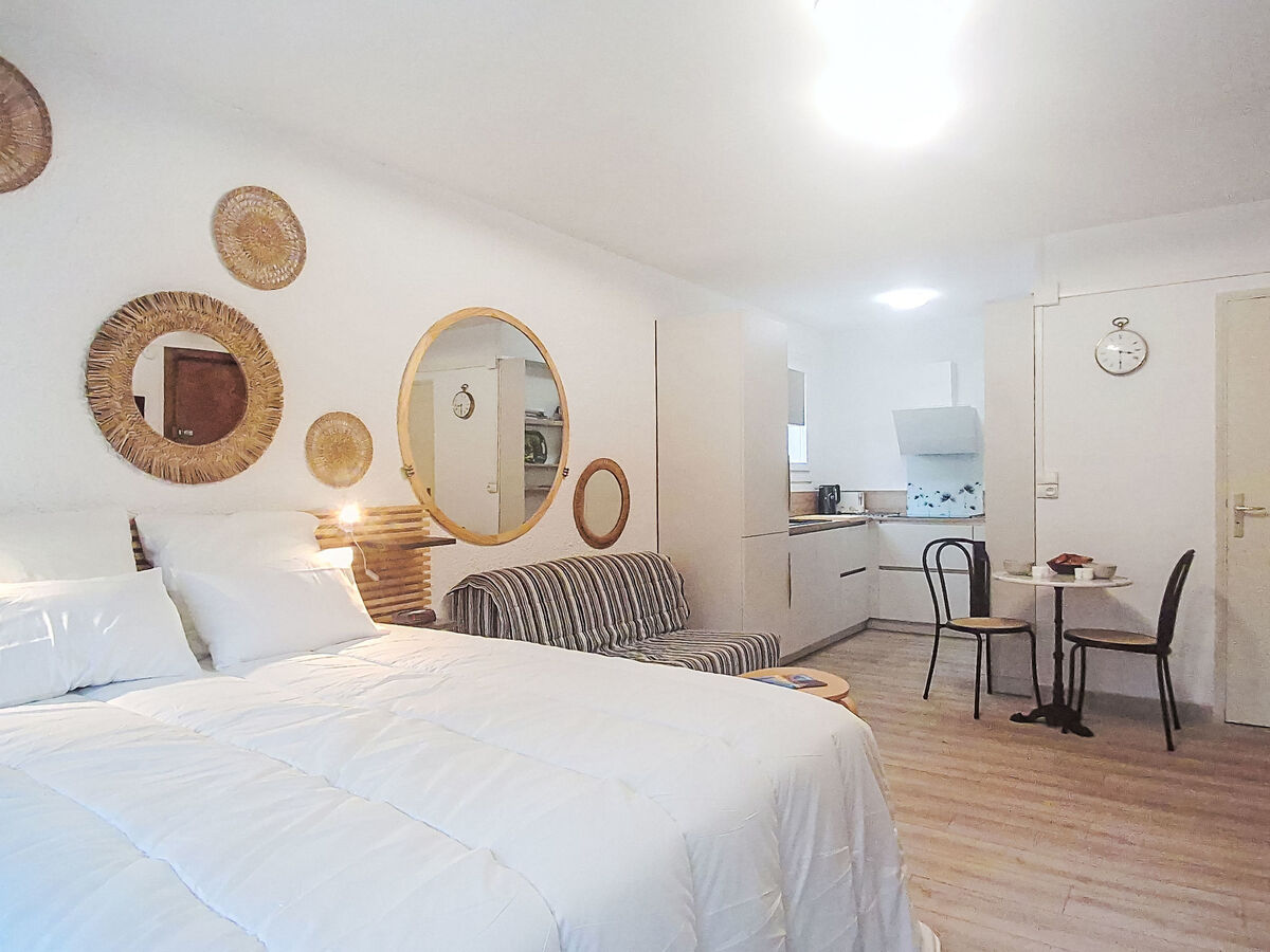 Les Trinquettes – Studio rénové 30 m², 30 m de la mer - Photo 12
