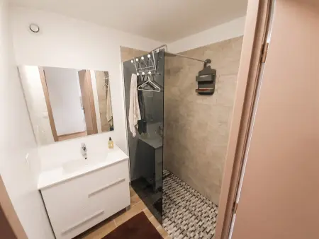 Studio 4 personnes avec entrée privée à Barzy-en-Thiérache : photo 6