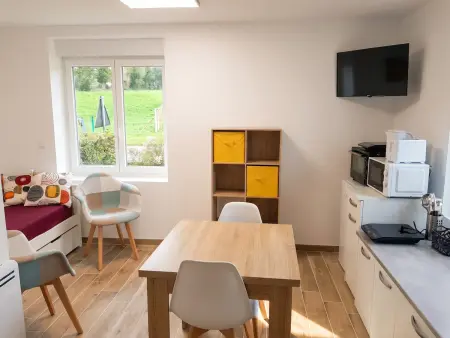 Studio 4 personnes avec entrée privée à Barzy-en-Thiérache : photo 10