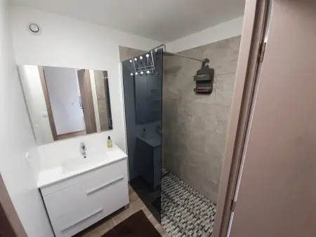 Studio 4 personnes avec entrée privée à Barzy-en-Thiérache : photo 11