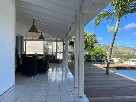 Villa avec piscine privée et vue mer à Orient Bay, 4 chambres : photo 9