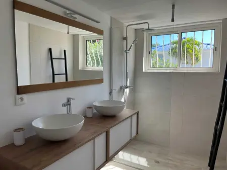 Villa avec piscine privée et vue mer à Orient Bay, 4 chambres : photo 11