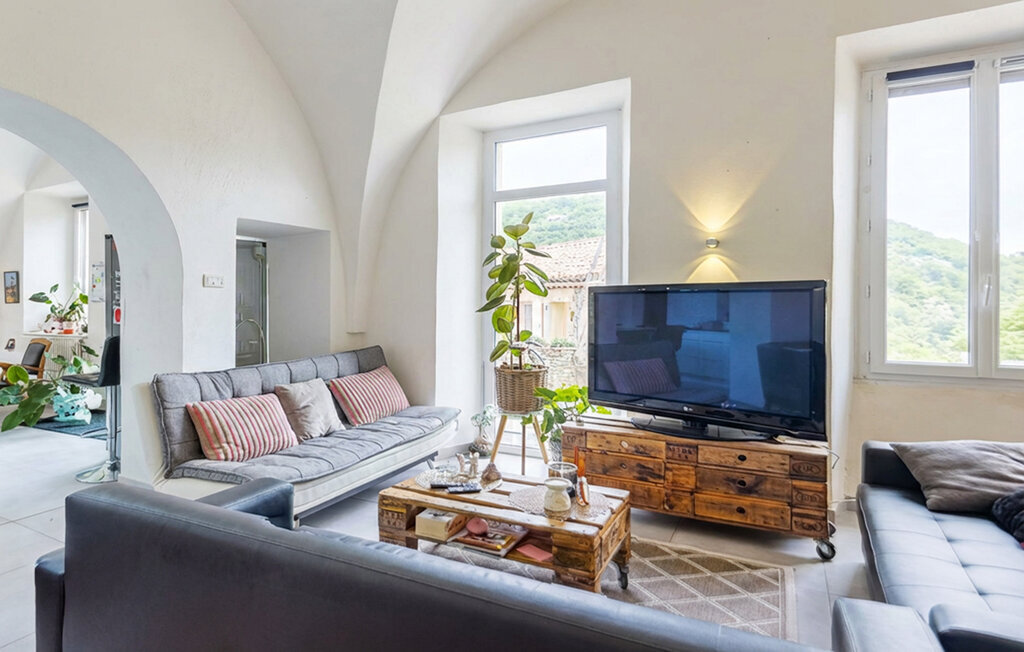 Maison 8 personnes Saint-Julien-du-Gua, randonnée à 100m - Photo 4
