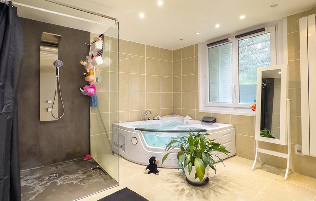 Maison 8 personnes Saint-Julien-du-Gua, randonnée à 100m - Photo 7