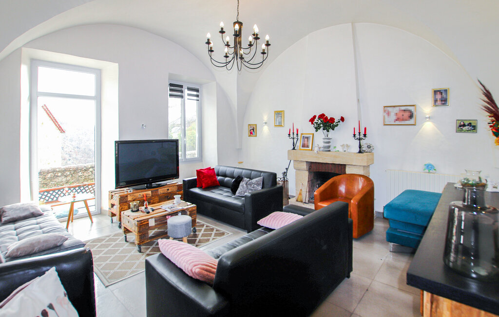 Maison 8 personnes Saint-Julien-du-Gua, randonnée à 100m - Photo 11