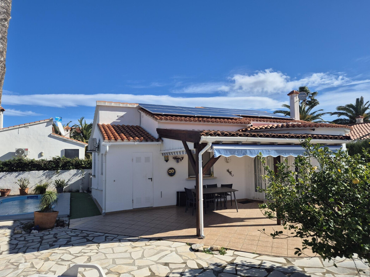 Villa 2 chambres avec piscine privée à Denia - Photo 1