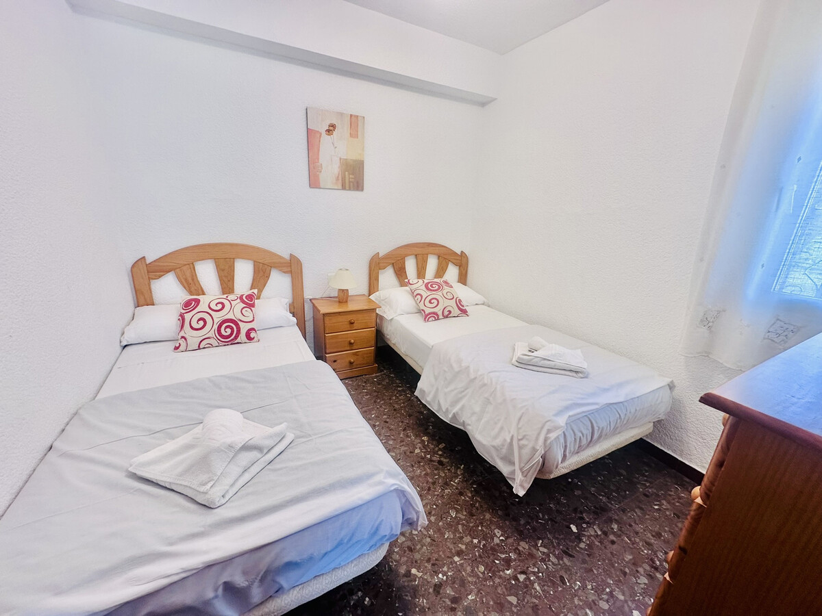 Appartement 70 m² front de mer Poniente, 6 pers., animaux OK - Photo 12