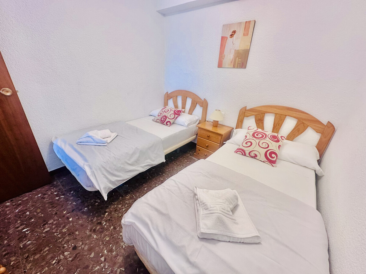 Appartement 70 m² front de mer Poniente, 6 pers., animaux OK - Photo 13
