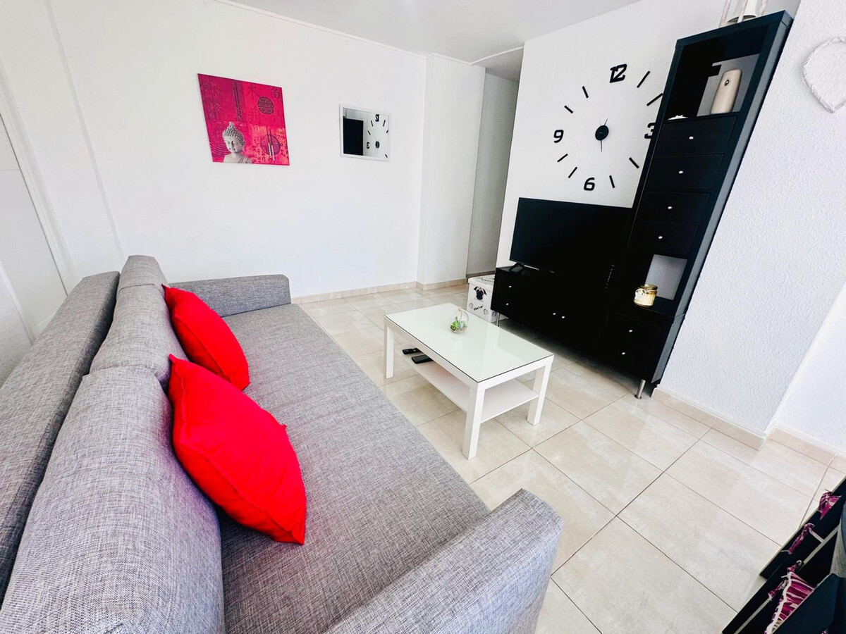Appartement 5 pers. Benidorm, piscine et parking inclus - Photo 3