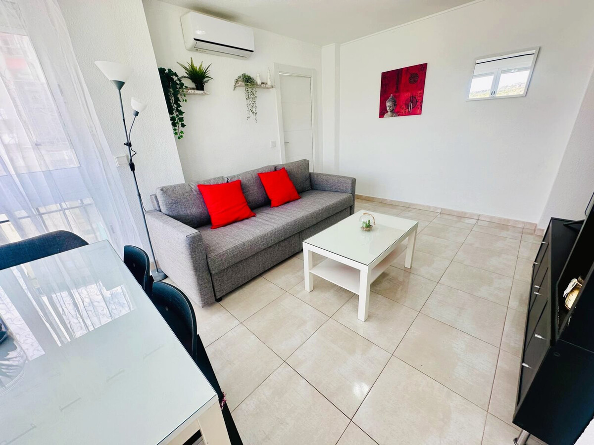 Appartement 5 pers. Benidorm, piscine et parking inclus - Photo 4