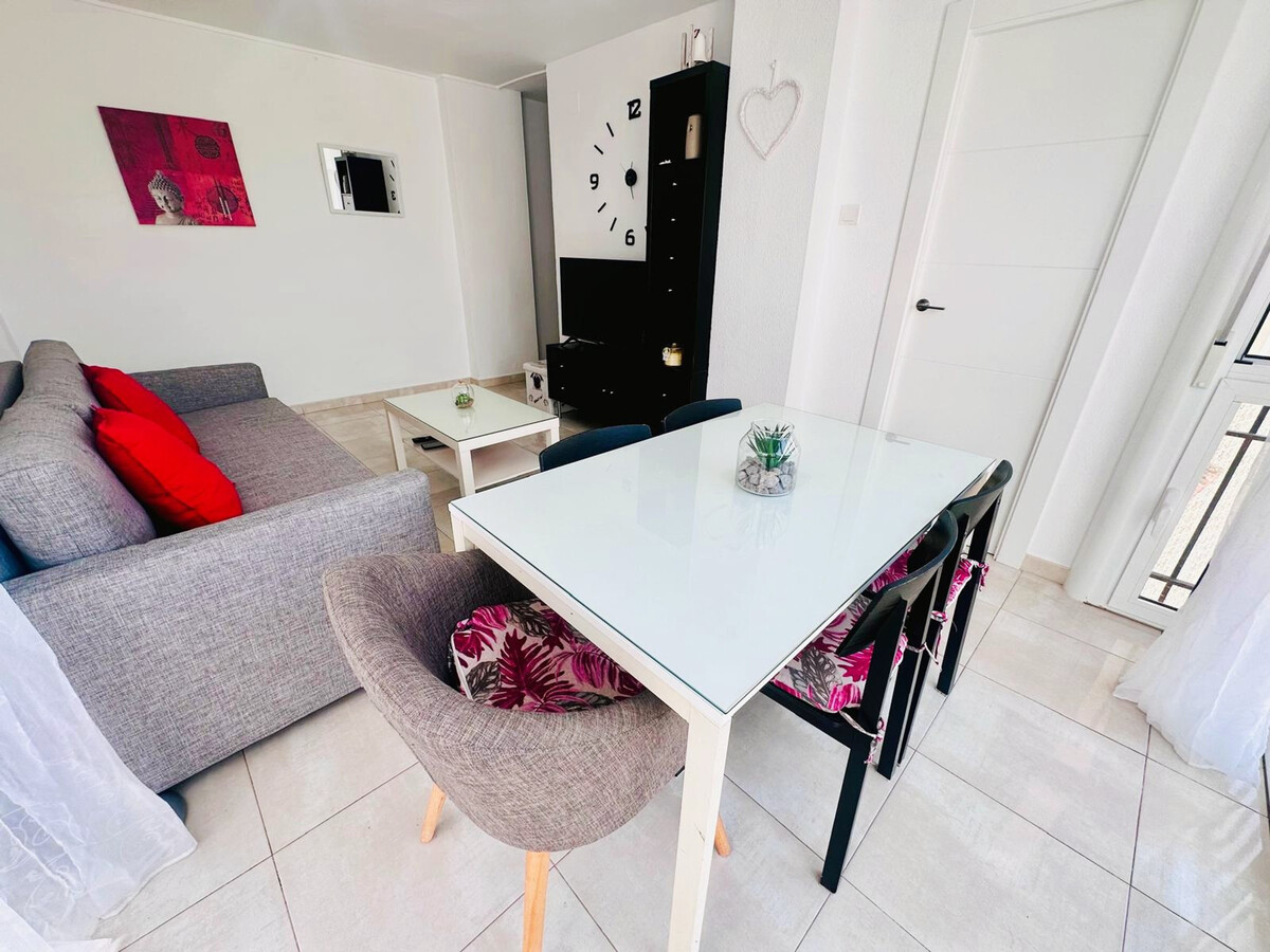 Appartement 5 pers. Benidorm, piscine et parking inclus - Photo 7