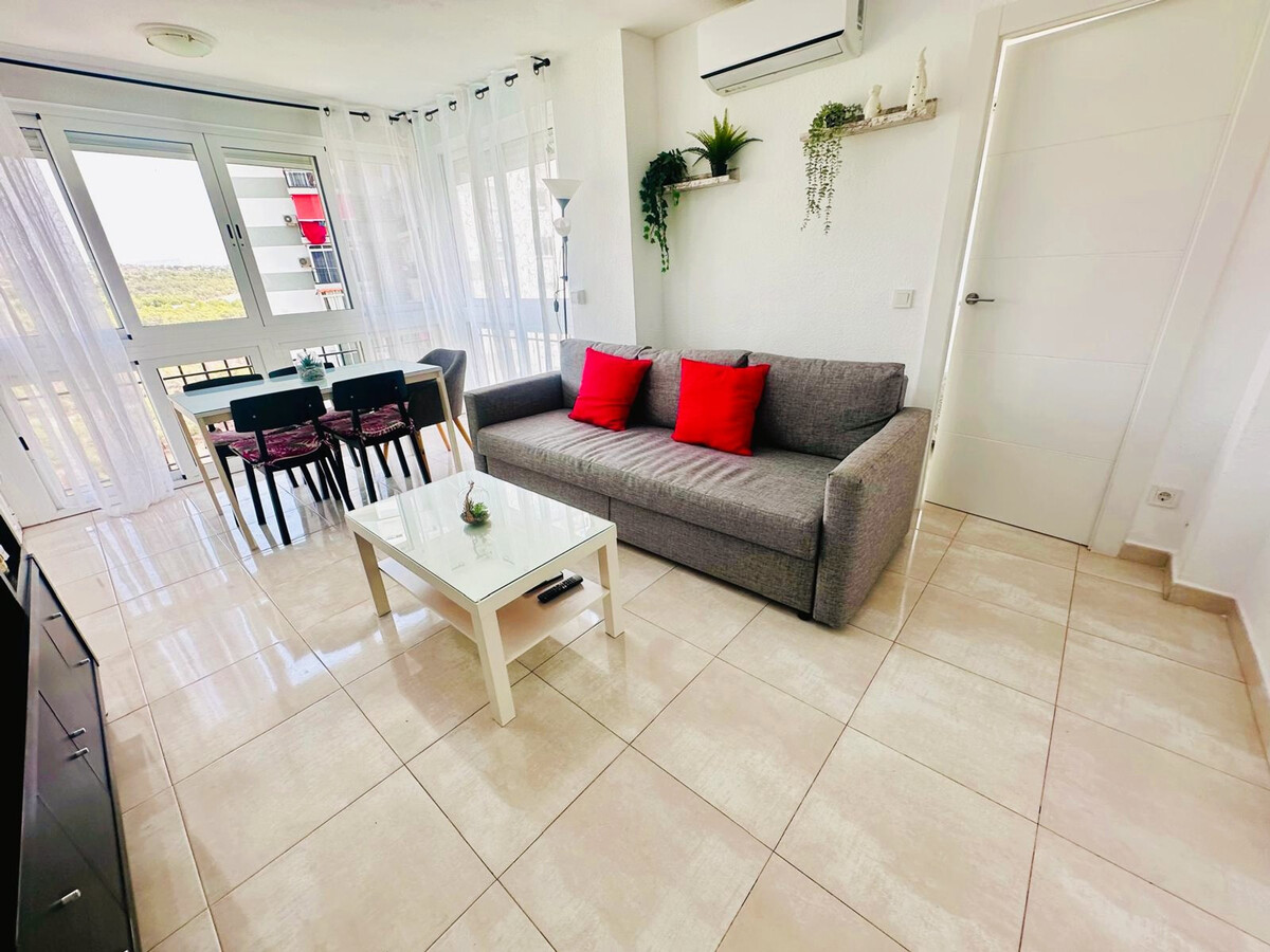Appartement 5 pers. Benidorm, piscine et parking inclus - Photo 8
