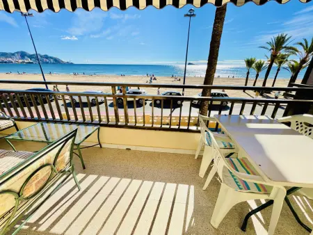Location appartement à Benidorm, Appartement 2 chambres en bord de mer, animaux admis, parking