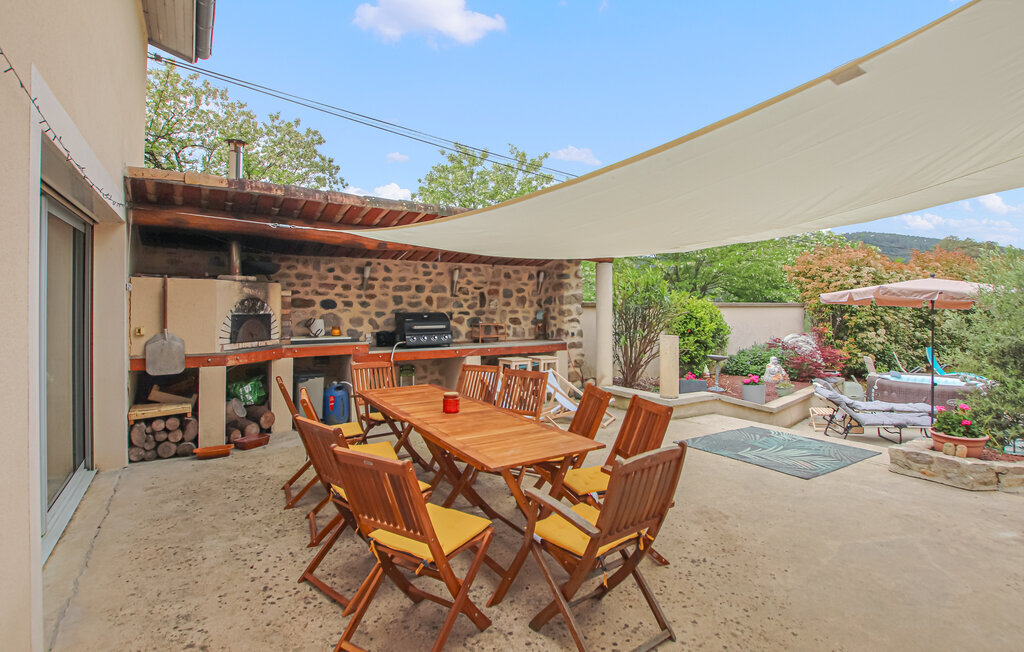 Maison 10 personnes avec jacuzzi à Saint-Fortunat - Photo 15