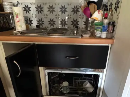 Chalet rénové 36 m² avec terrasse couverte à Agde : photo 6