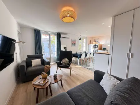 Location appartement à Sanary sur Mer, Appartement rénové cœur de ville - 5 pers.