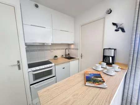 Appartement vue mer et port à Six-Fours-les-Plages : photo 5