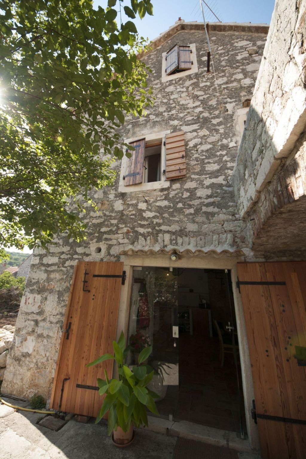 Maison en pierre dalmate sur Zlarin avec jardin - Photo 10