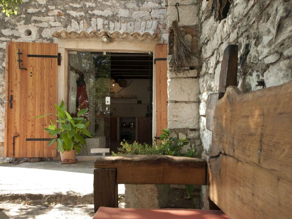 Maison en pierre dalmate sur Zlarin avec jardin - Photo 12