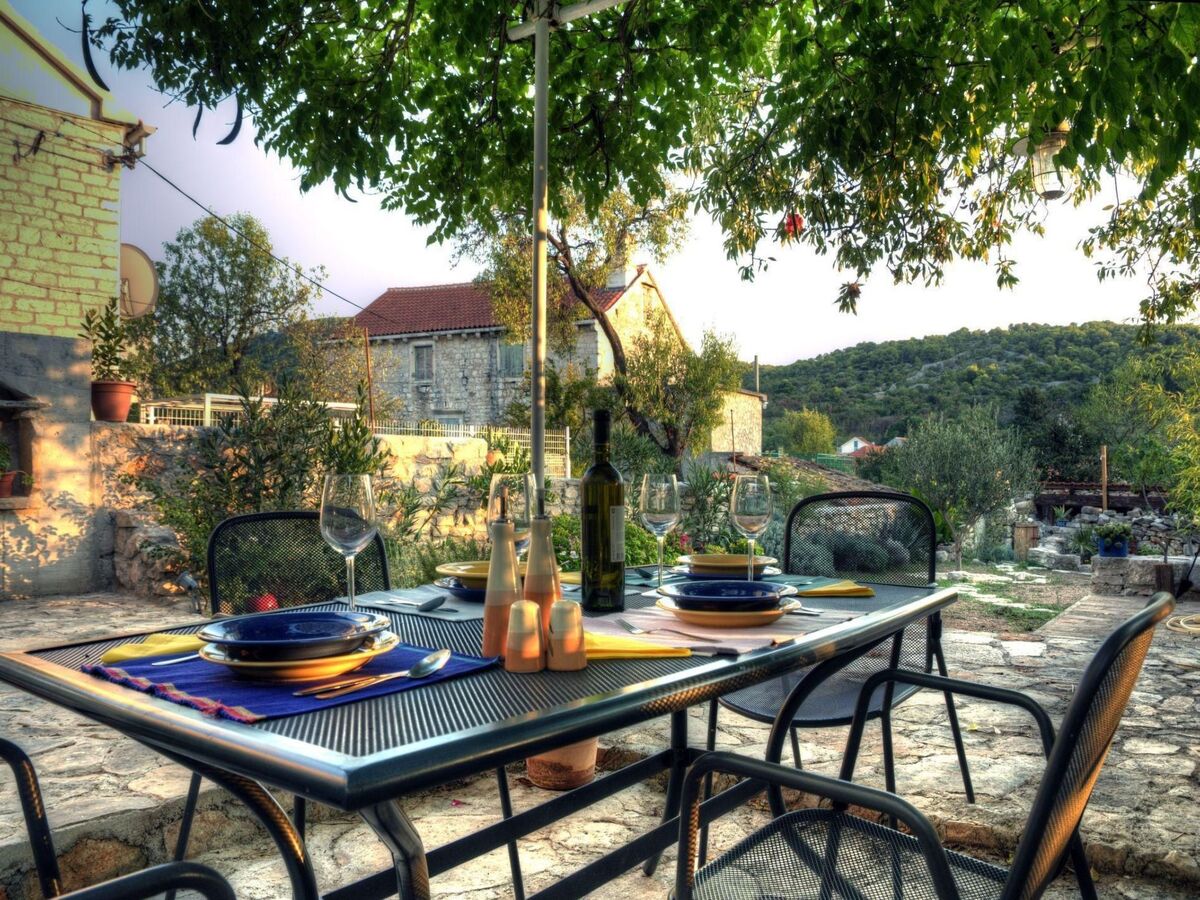 Maison en pierre dalmate sur Zlarin avec jardin - Photo 15
