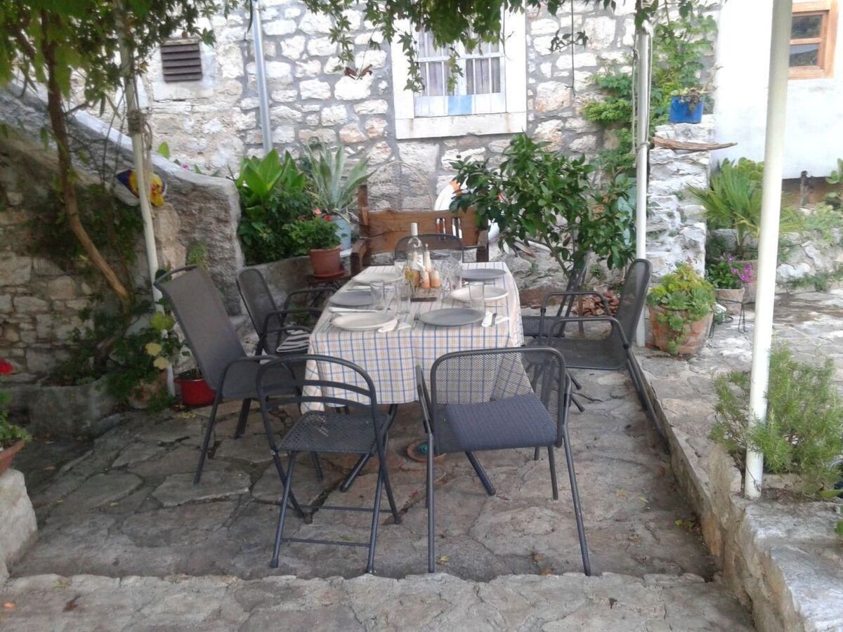 Maison en pierre dalmate sur Zlarin avec jardin - Photo 16
