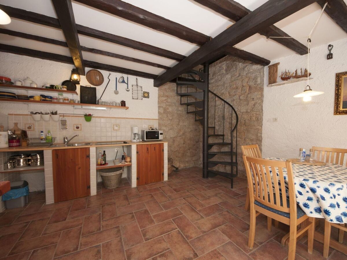 Maison en pierre dalmate sur Zlarin avec jardin - Photo 28
