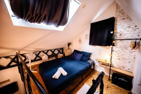 Location appartement à Troyes, Appartement chaleureux à Troyes - 28 m² avec entrée privée