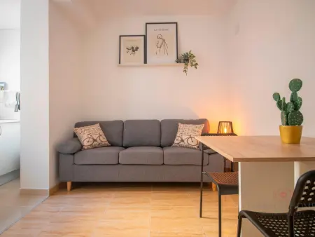 Location appartement à Tarragona, Appartement spacieux avec patio privé à Tarragone