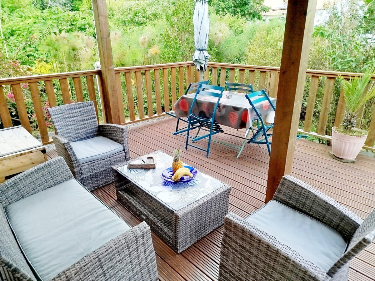 Chalet vue Cirque de Cilaos – Terrasse 23 m² - Photo 2