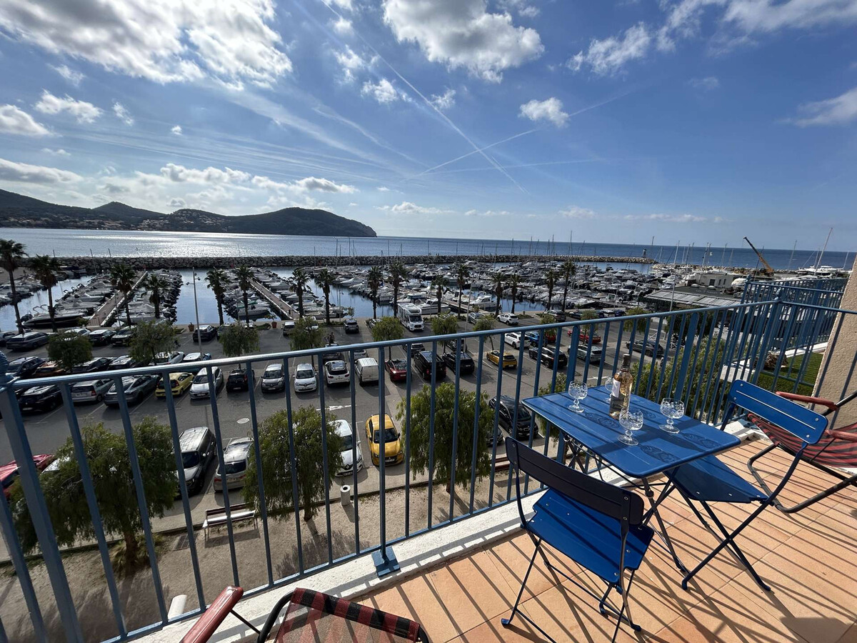Appartement vue port à Saint-Cyr-sur-Mer, 6 pers. - Photo 1