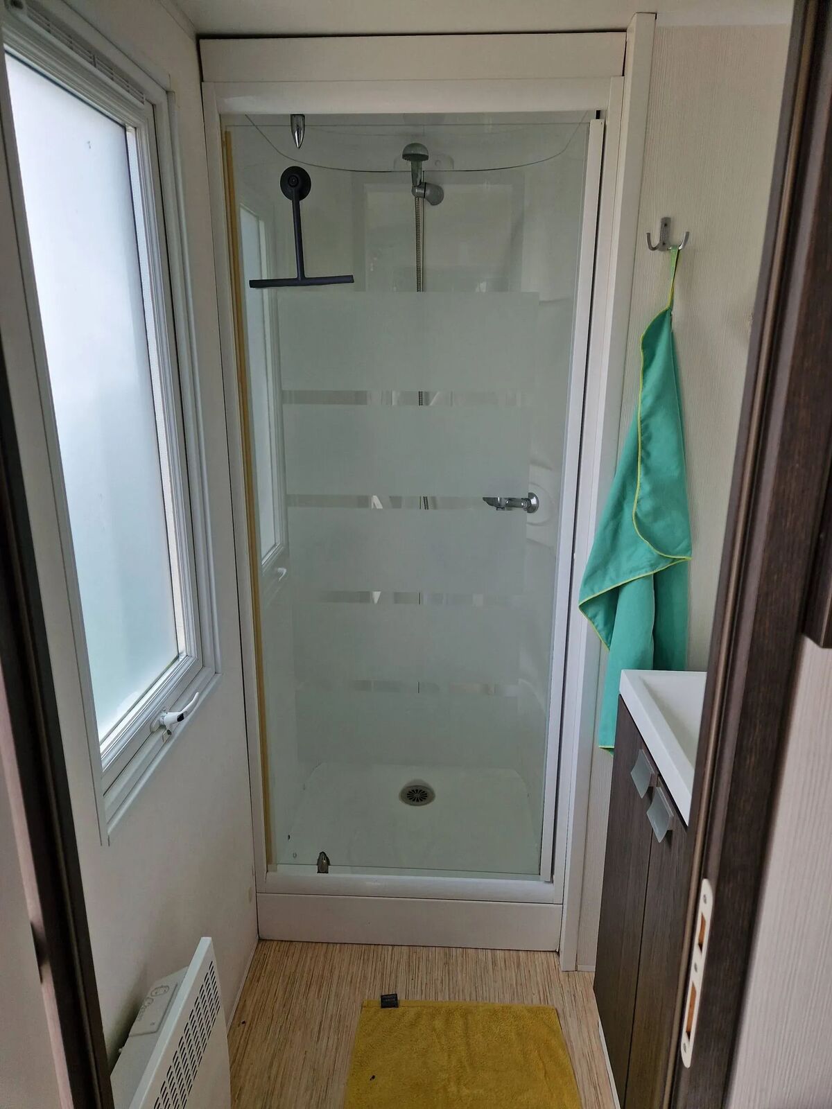 Bungalow 6 pers. avec piscine intérieure et toboggans aquatiques - Photo 8