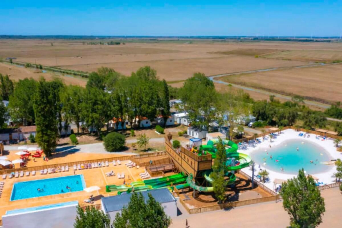Bungalow 6 pers. avec piscine intérieure et toboggans aquatiques - Photo 15