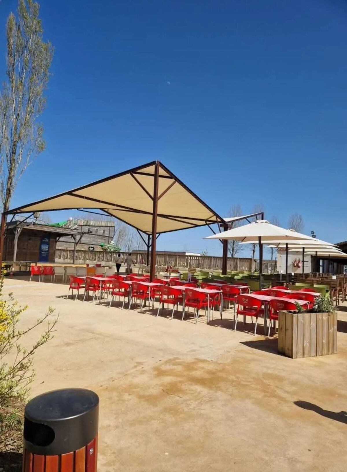 Bungalow 6 pers. avec piscine intérieure et toboggans aquatiques - Photo 16