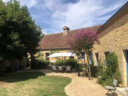 Location maison à Le Coux et Bigaroque, Maison en pierre avec piscine privée - 9 pers.