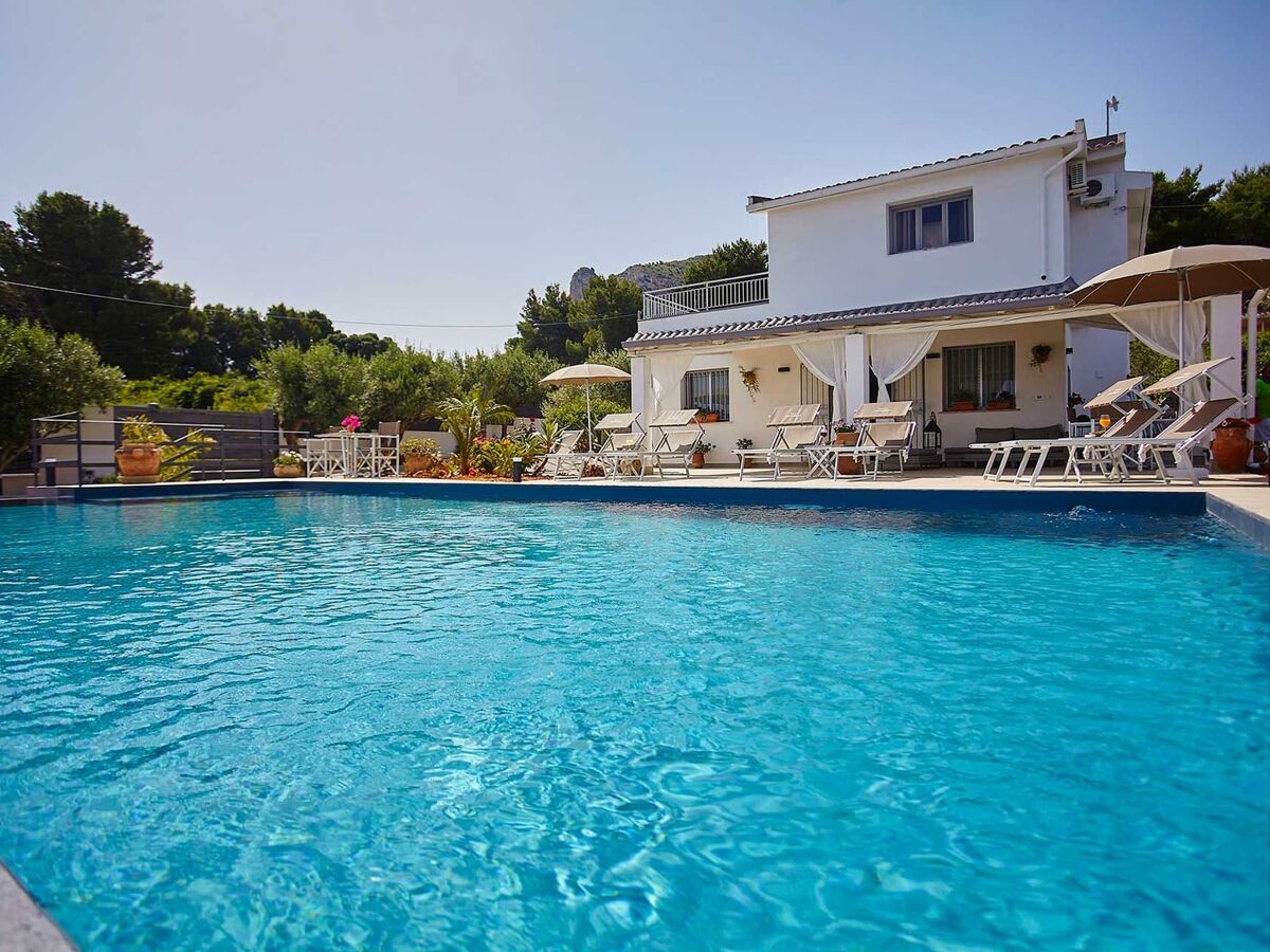 Villa Antonella – 4 chambres, piscine infinity et vue mer - Photo 9