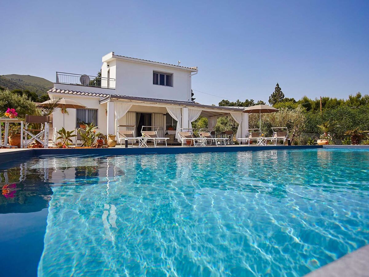 Villa Antonella – 4 chambres, piscine infinity et vue mer - Photo 10