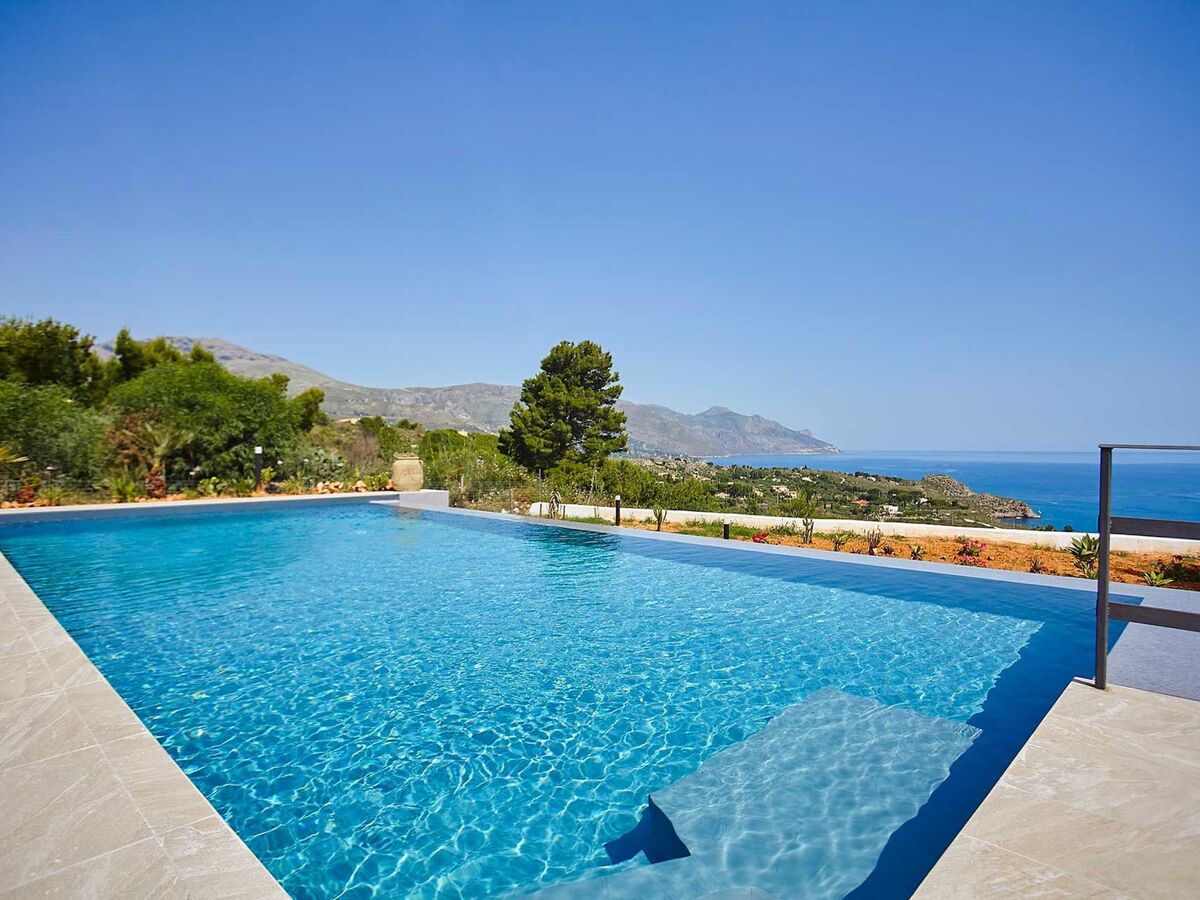 Villa Antonella – 4 chambres, piscine infinity et vue mer - Photo 11