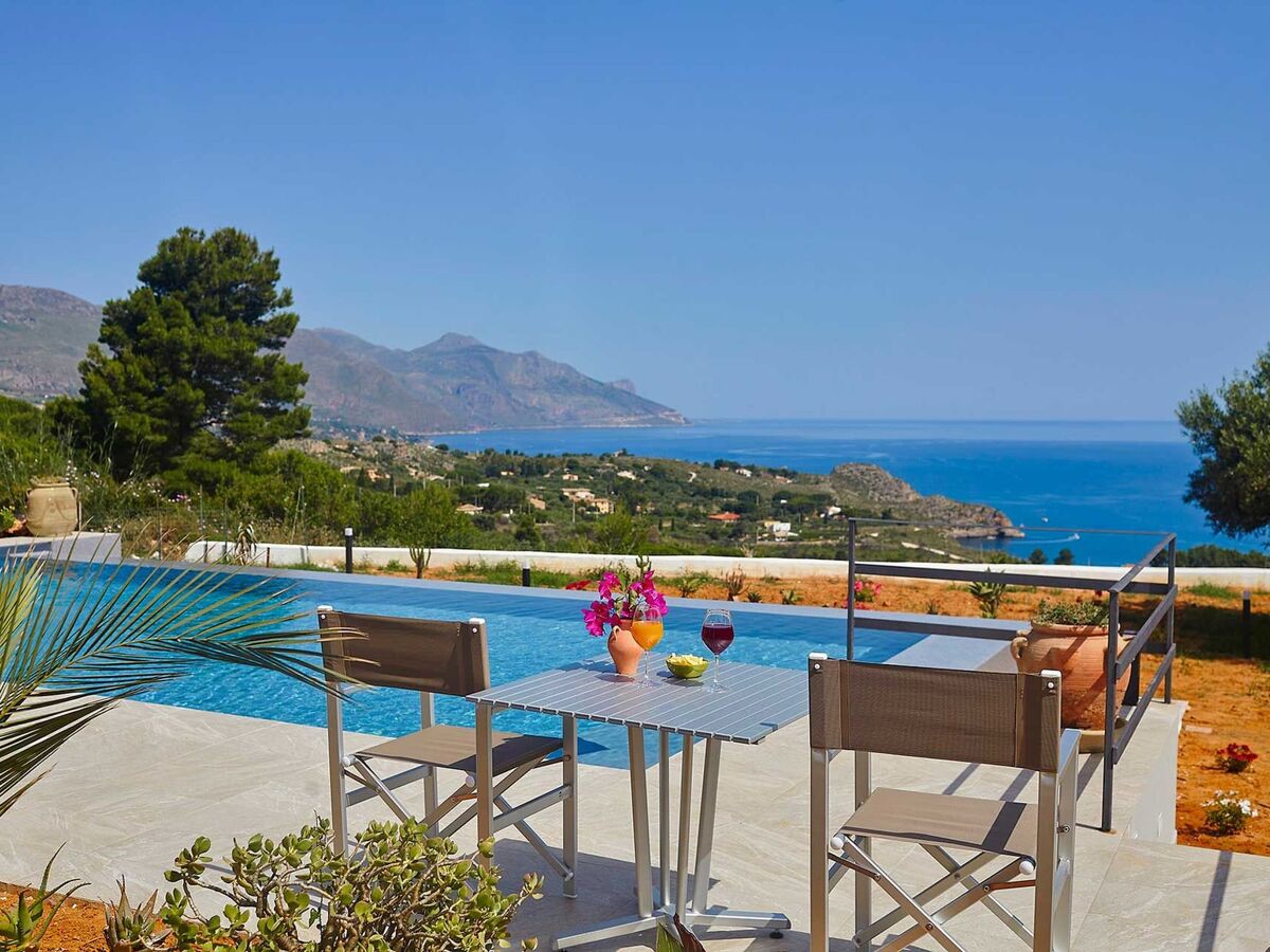 Villa Antonella – 4 chambres, piscine infinity et vue mer - Photo 14