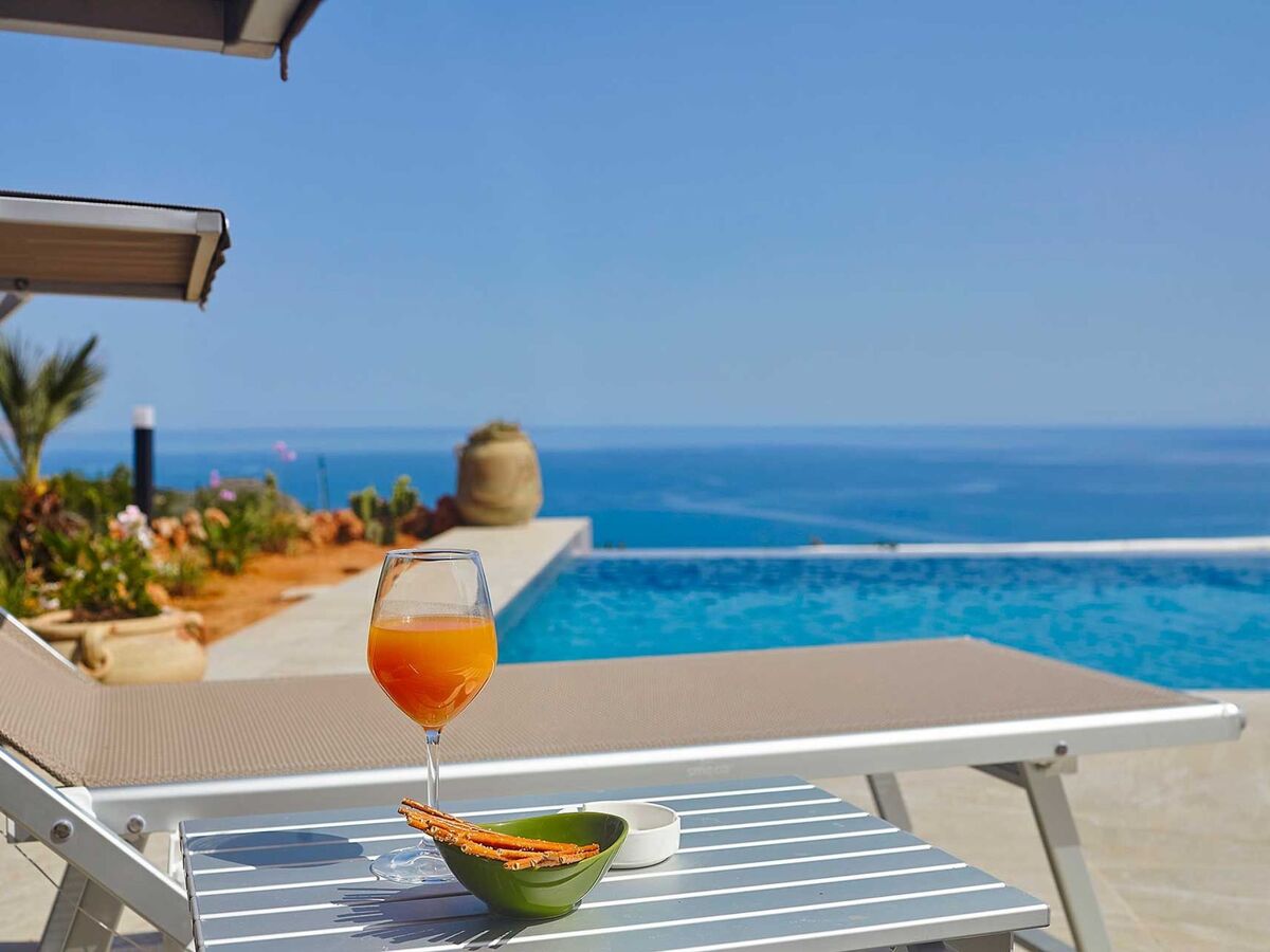 Villa Antonella – 4 chambres, piscine infinity et vue mer - Photo 15