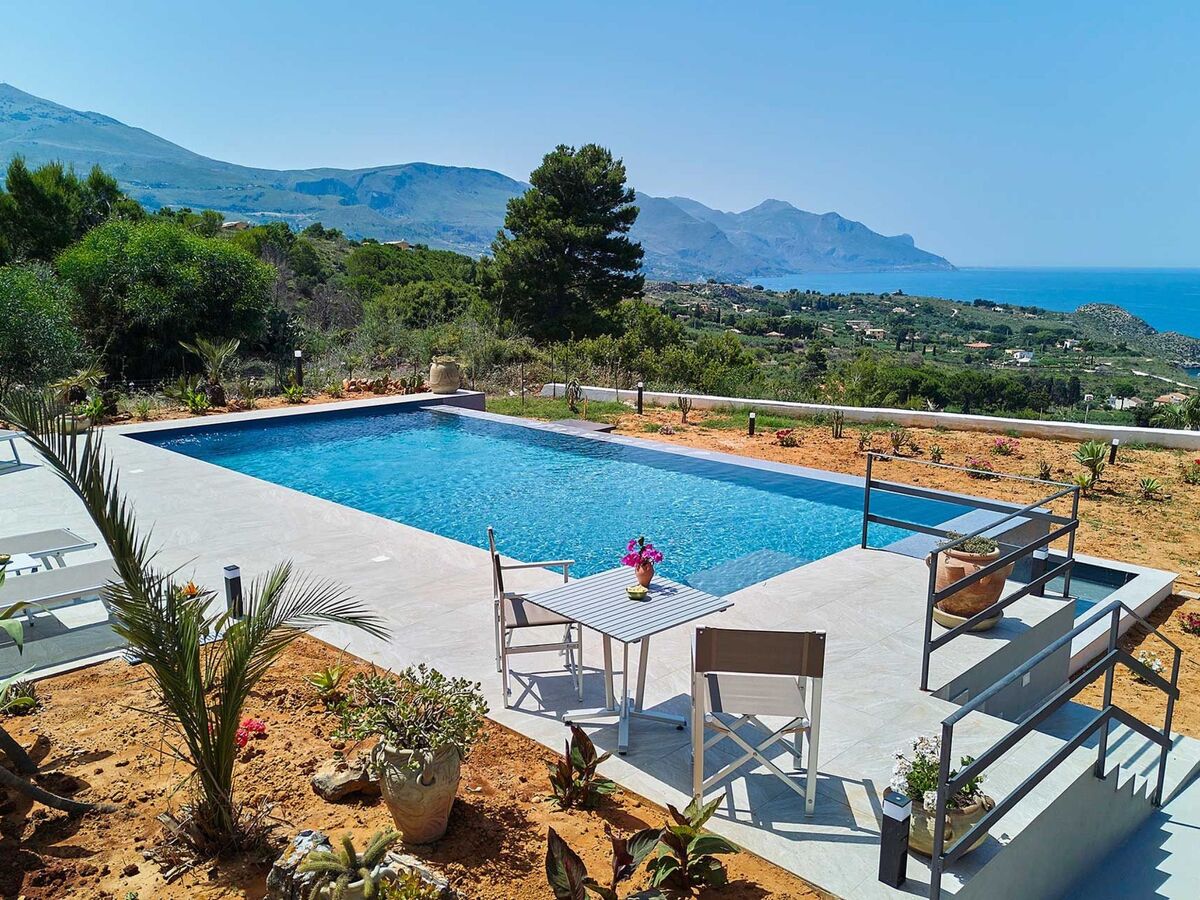 Villa Antonella – 4 chambres, piscine infinity et vue mer - Photo 32